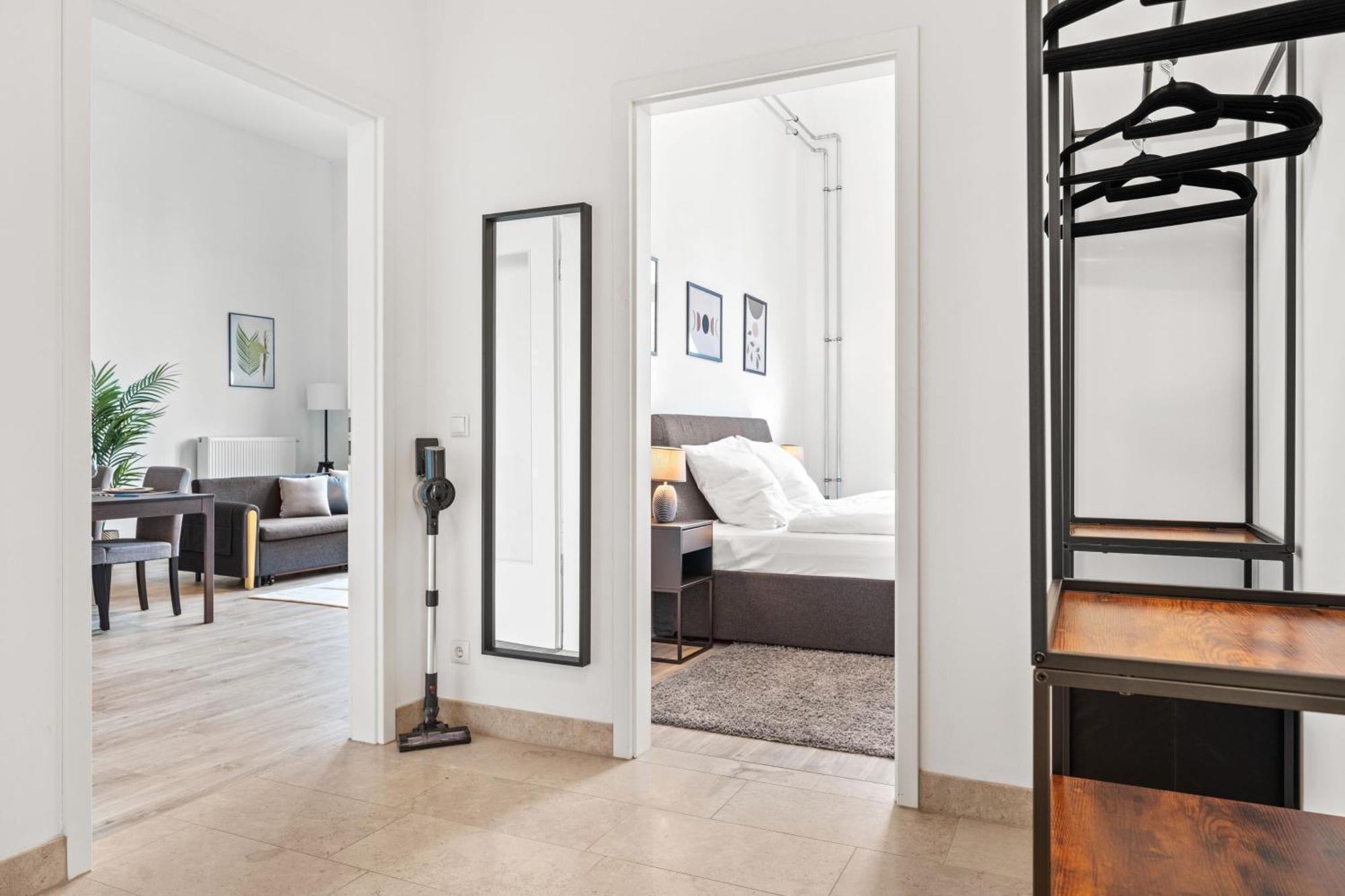 Mint Apartment Ueber Der Stadt Parken Kueche Wifi ベルリン エクステリア 写真