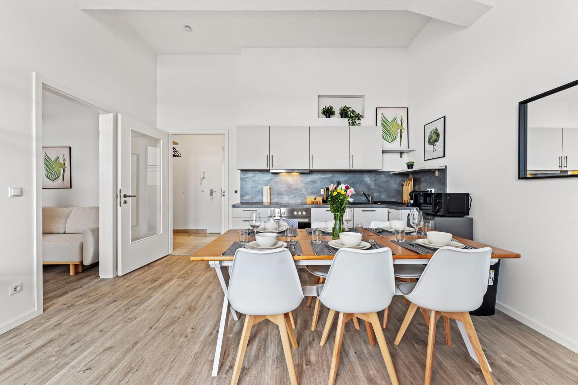 Mint Apartment Ueber Der Stadt Parken Kueche Wifi ベルリン エクステリア 写真